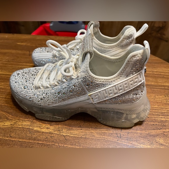 Steve Madden Maxima Sneakers - Picture 5 of 7